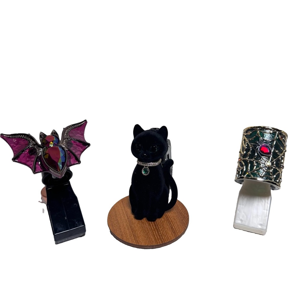 Bath & Body Works Spooky Gothic Halloween Three-Piece Light Up Wallflowers